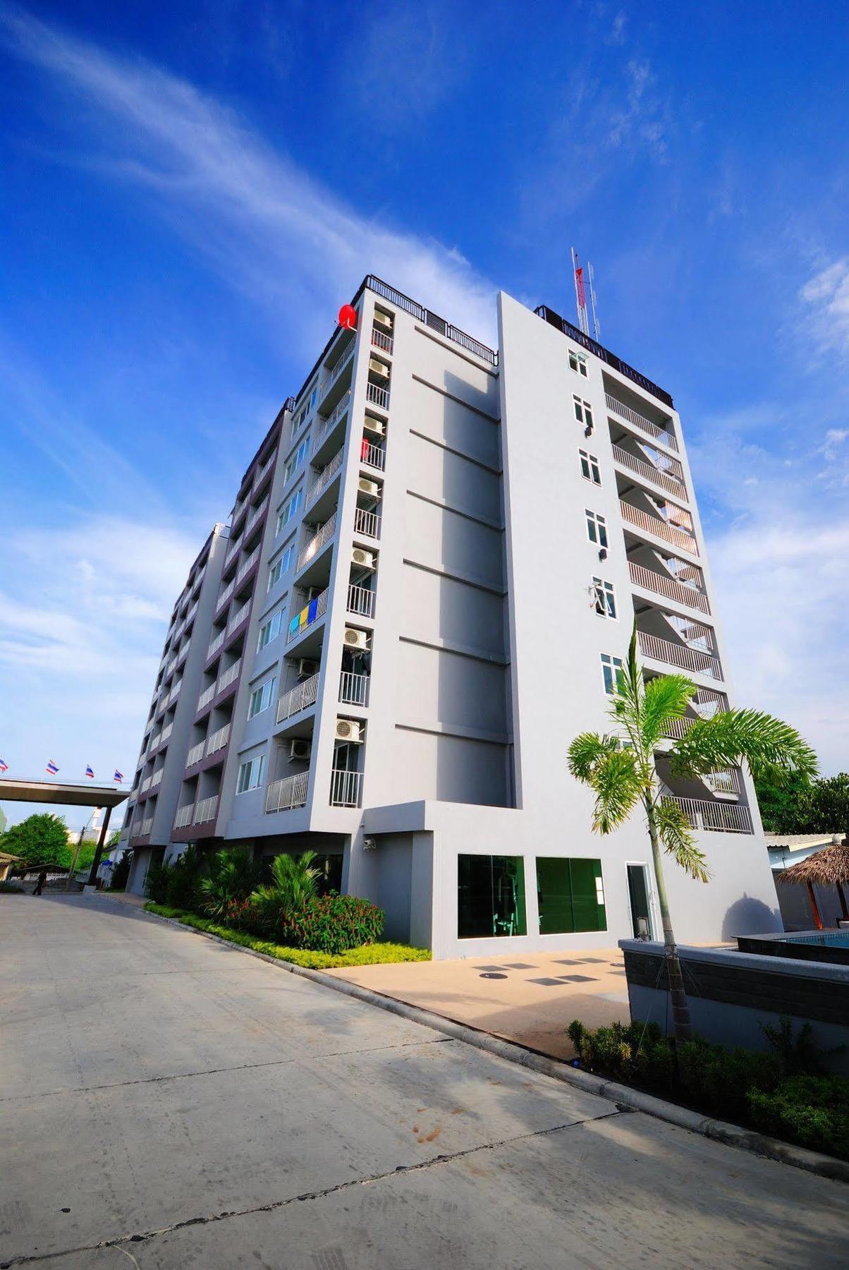 Oyo 829 Royal Thai Residence Jomtien Beach Exterior foto
