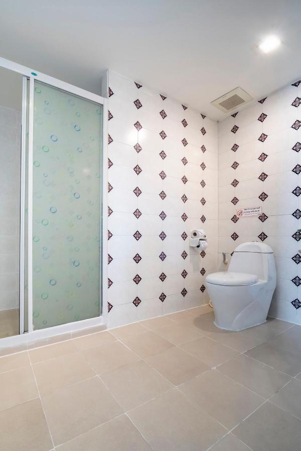 Oyo 829 Royal Thai Residence Jomtien Beach Exterior foto