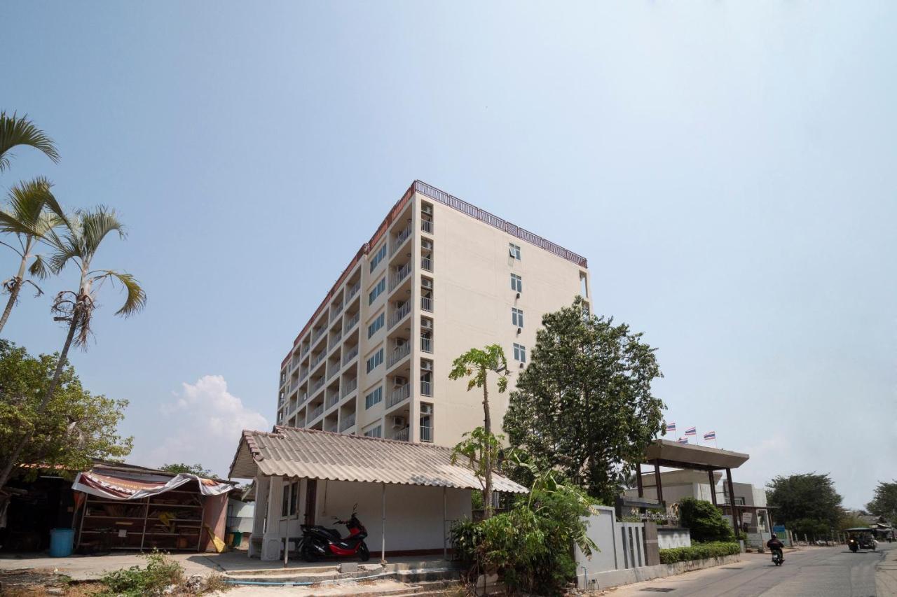 Oyo 829 Royal Thai Residence Jomtien Beach Exterior foto